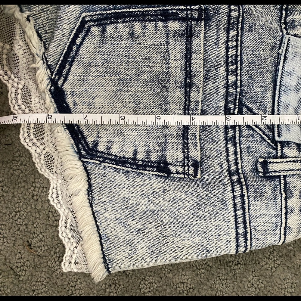 Material Girl Short Shorts - Picture 9 of 10